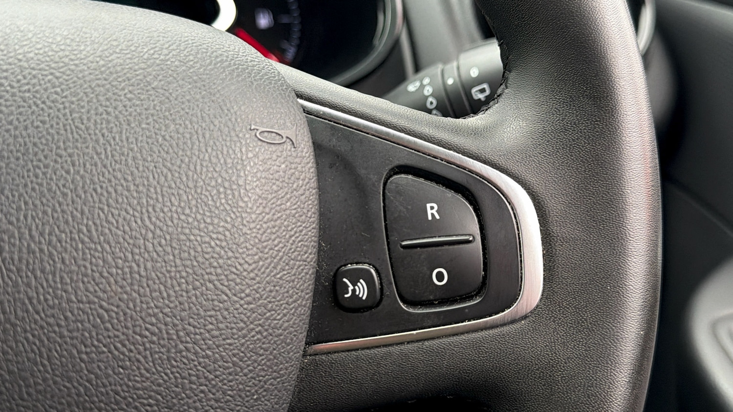 Used Renault Clio 2018 for sale - 78037357: Photo 23