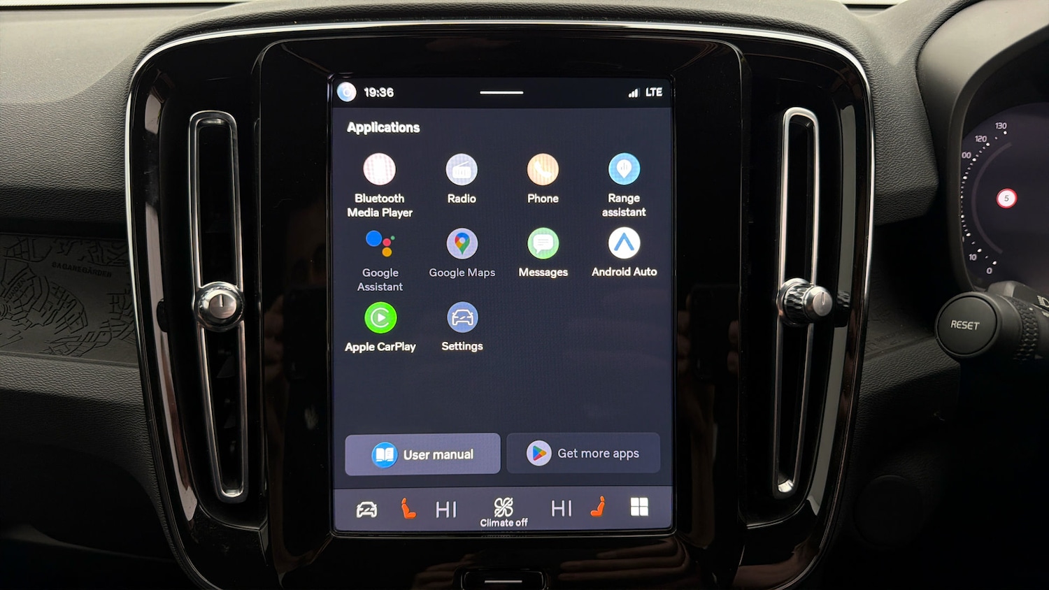 Used Volvo XC40 2023 for sale - 78122681: Photo 10