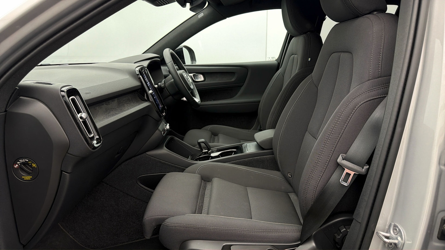 Used Volvo XC40 2023 for sale - 78122681: Photo 13