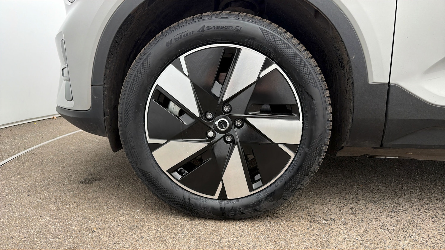 Used Volvo XC40 2023 for sale - 78122681: Photo 17