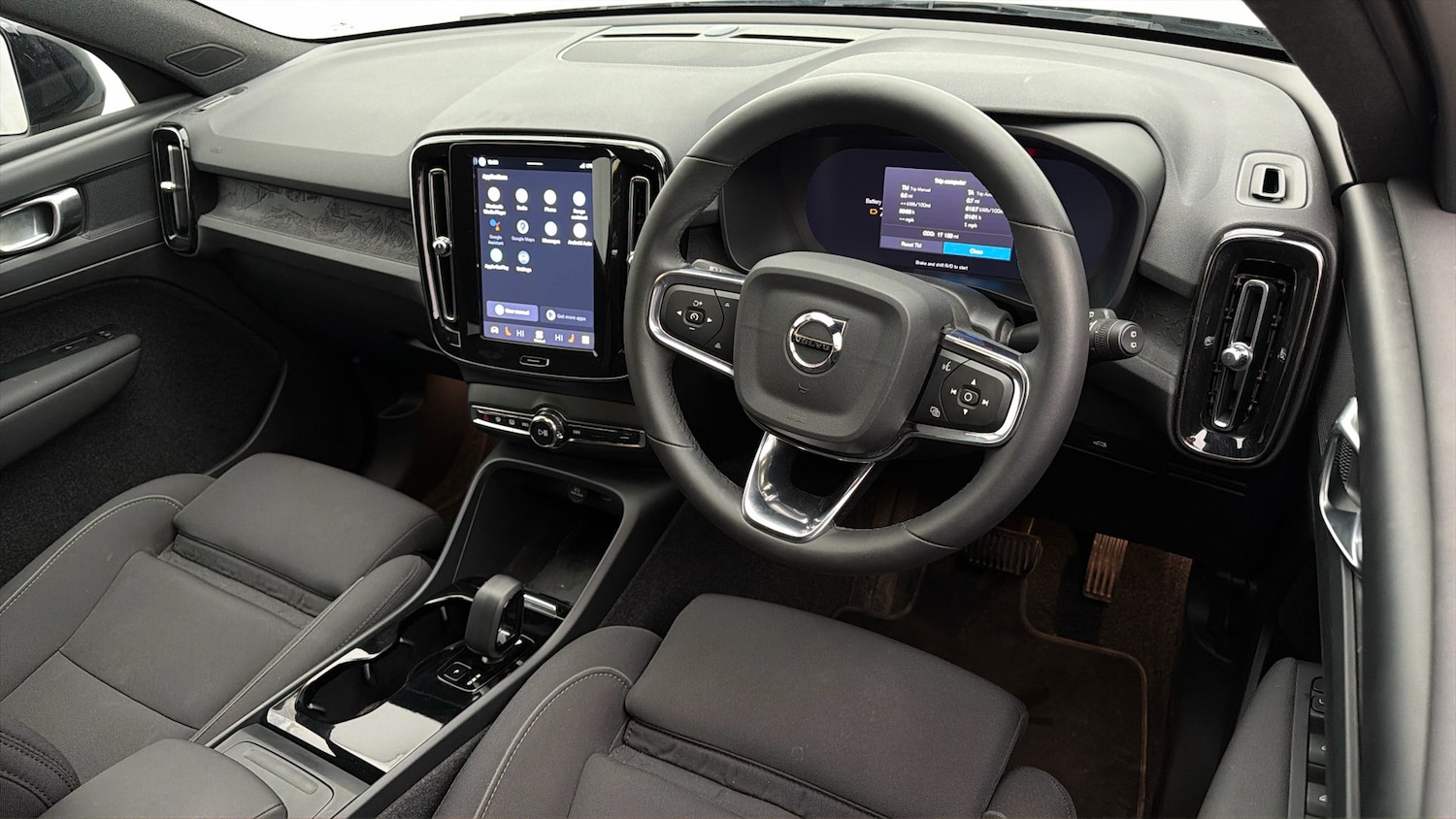 Used Volvo XC40 2023 for sale - 78122681: Photo 9