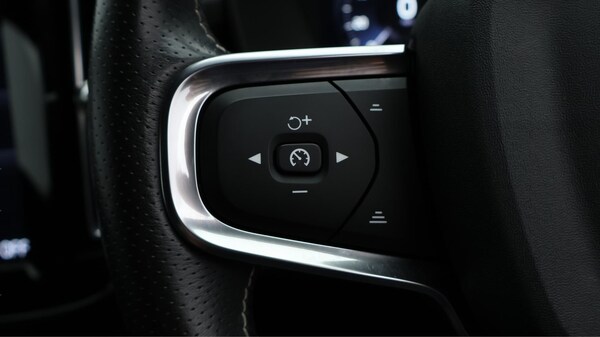 Used Volvo XC40 2020 for sale - 76084679: Photo 24