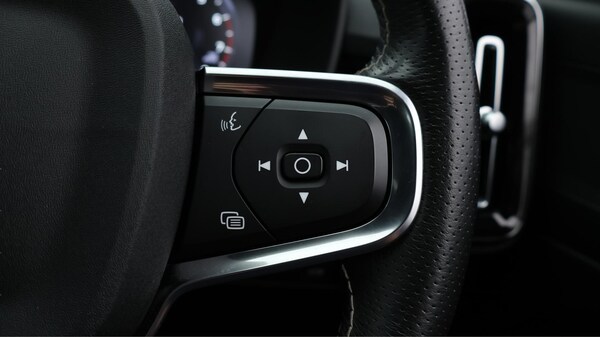 Used Volvo XC40 2020 for sale - 76084679: Photo 25