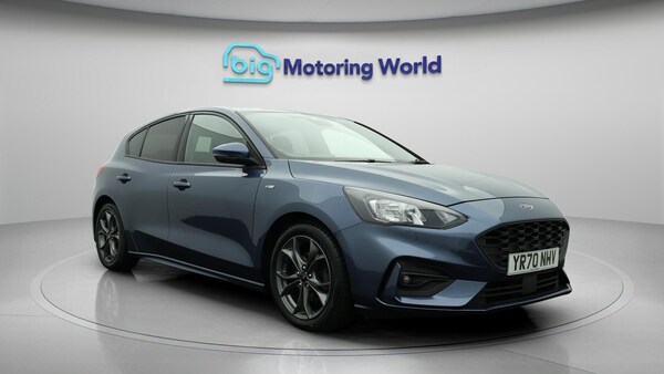 Used Ford Focus 2020 for sale - 76259500: Photo 2