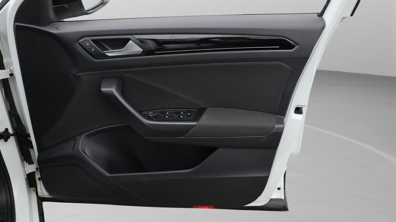 Used Volkswagen T-Roc 2021 for sale - 76109724: Photo 22