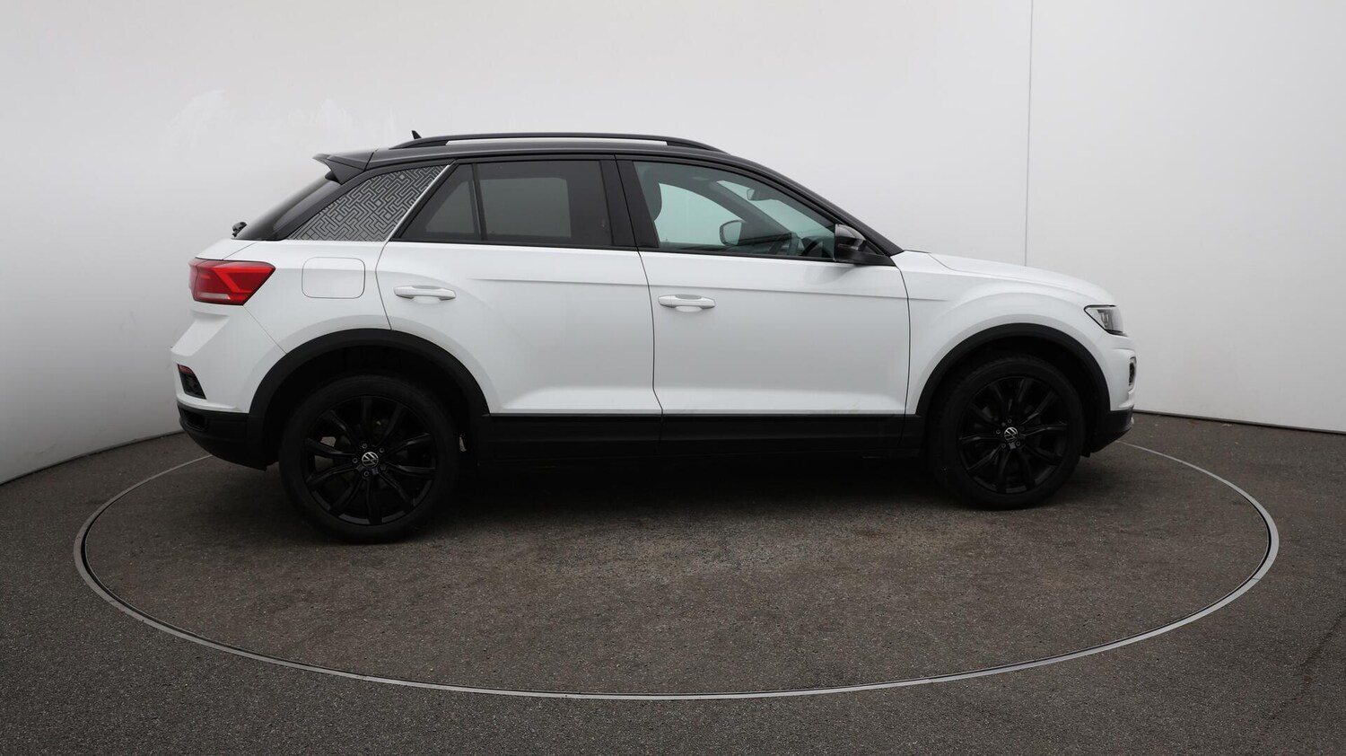 Used Volkswagen T-Roc 2021 for sale - 76109724: Photo 41