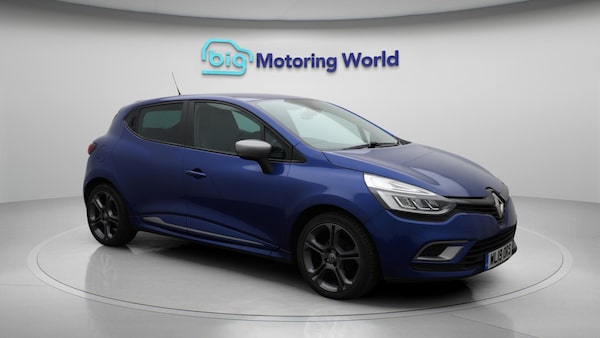 Used Renault Clio 2019 for sale - 76295773: Photo 2