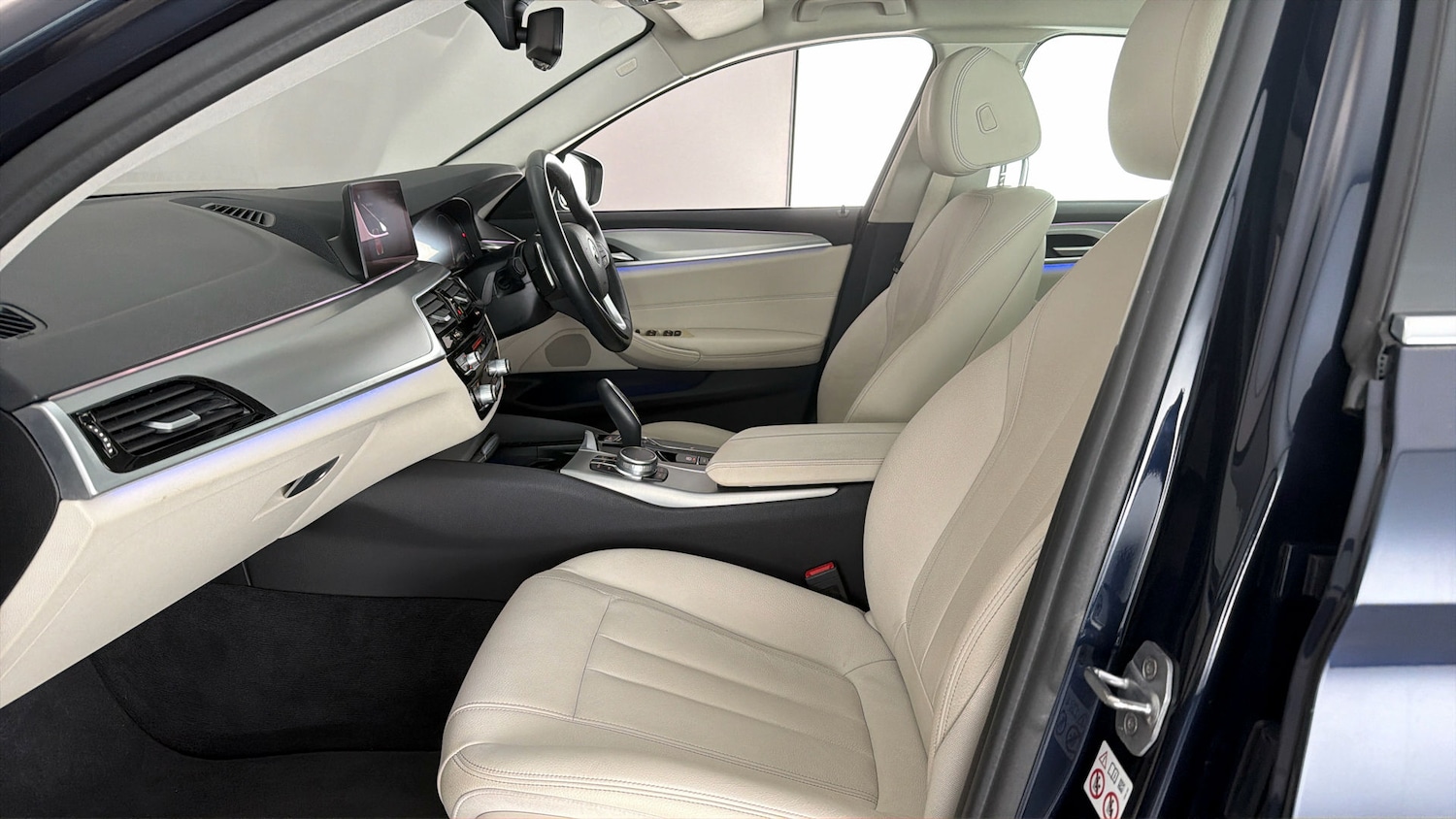 Used BMW 5 Series 2018 for sale - 77974111: Photo 13