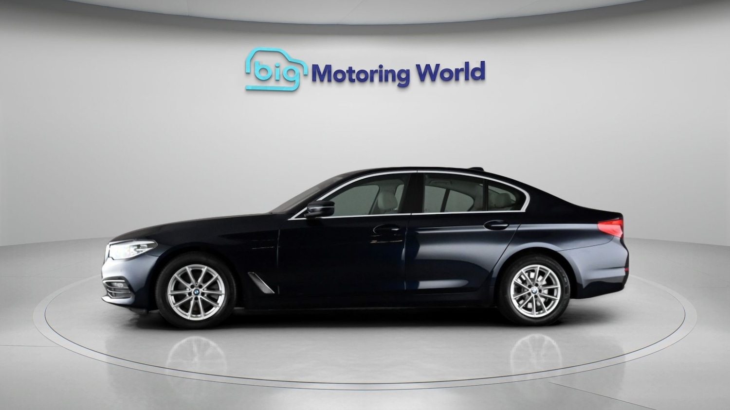 Used BMW 5 Series 2018 for sale - 77974111: Photo 4