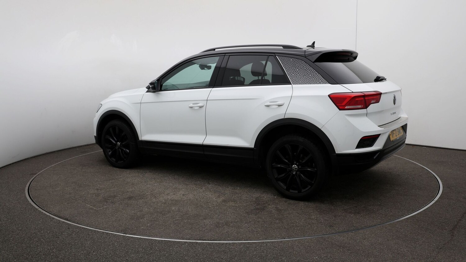 Used Volkswagen T-Roc for sale - 76815284: Photo 13