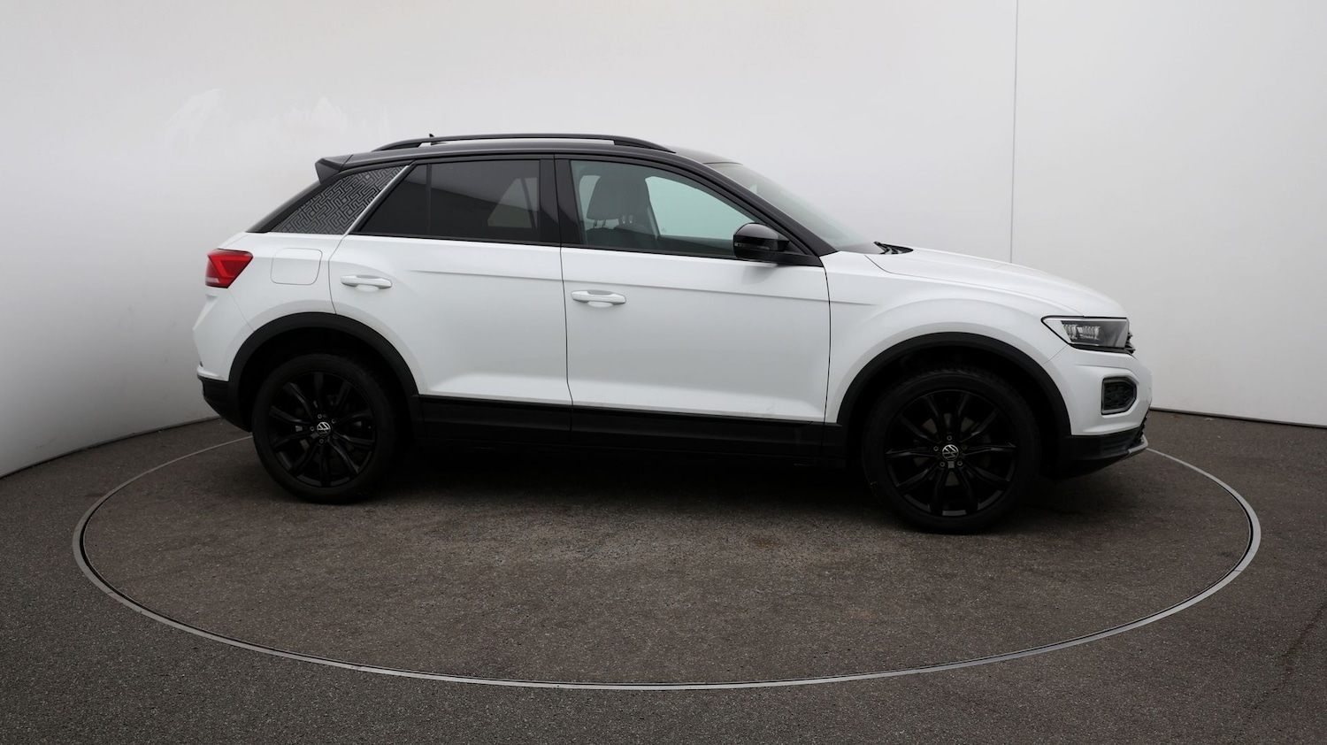 Used Volkswagen T-Roc for sale - 76815284: Photo 37