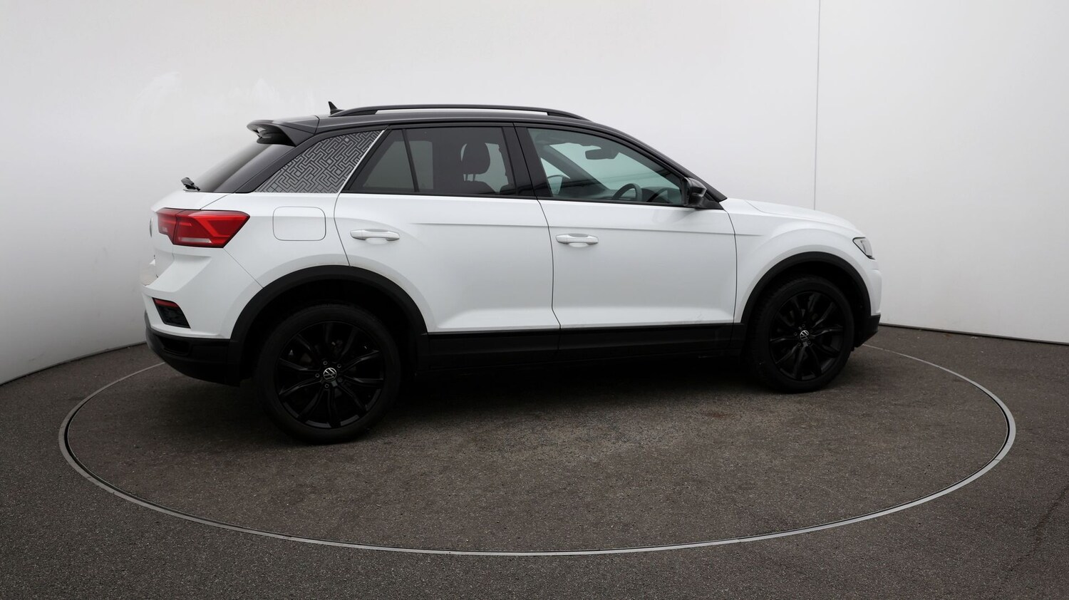 Used Volkswagen T-Roc for sale - 76815284: Photo 43