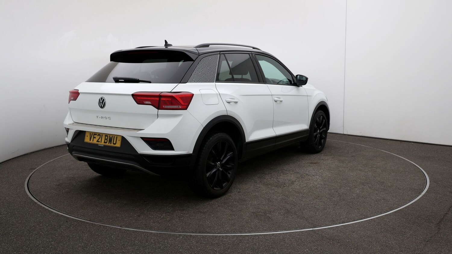 Used Volkswagen T-Roc for sale - 76815284: Photo 46