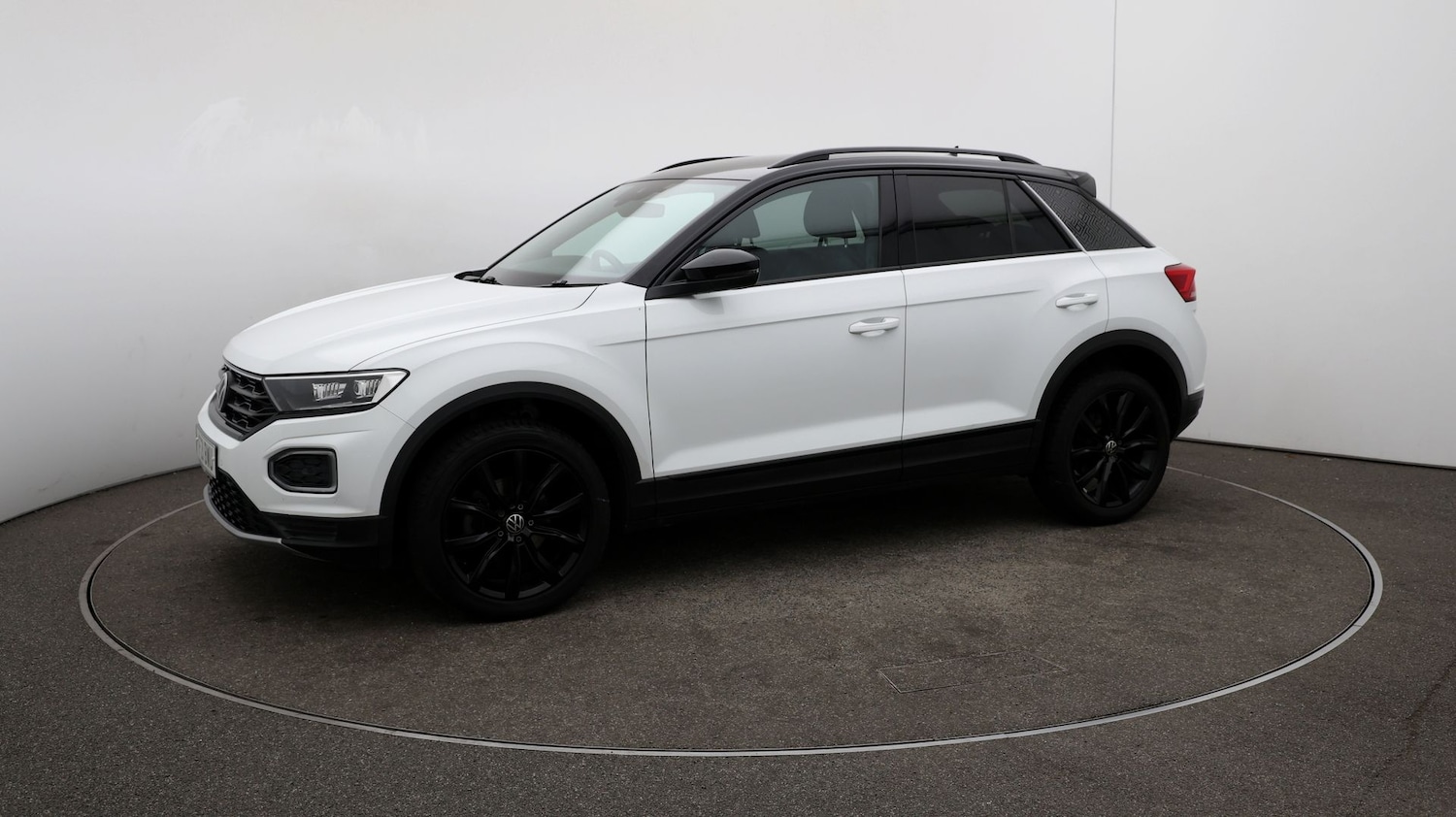 Used Volkswagen T-Roc for sale - 76815284: Photo 59