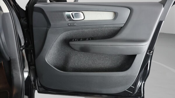 Used Volvo XC40 2021 for sale - 75747021: Photo 15