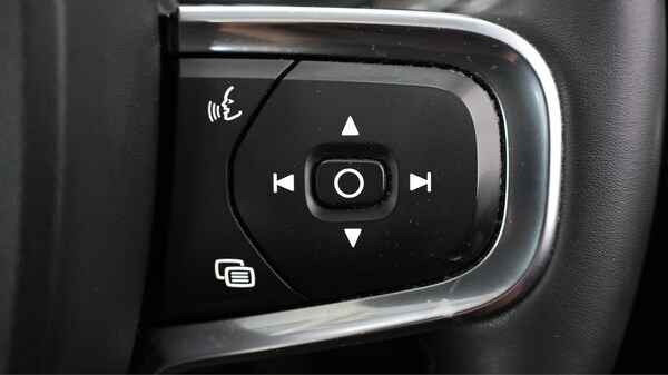 Used Volvo XC40 2021 for sale - 75747021: Photo 26