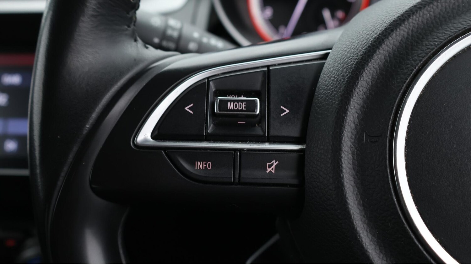 Used Suzuki Swift 2022 for sale - 75915725: Photo 24