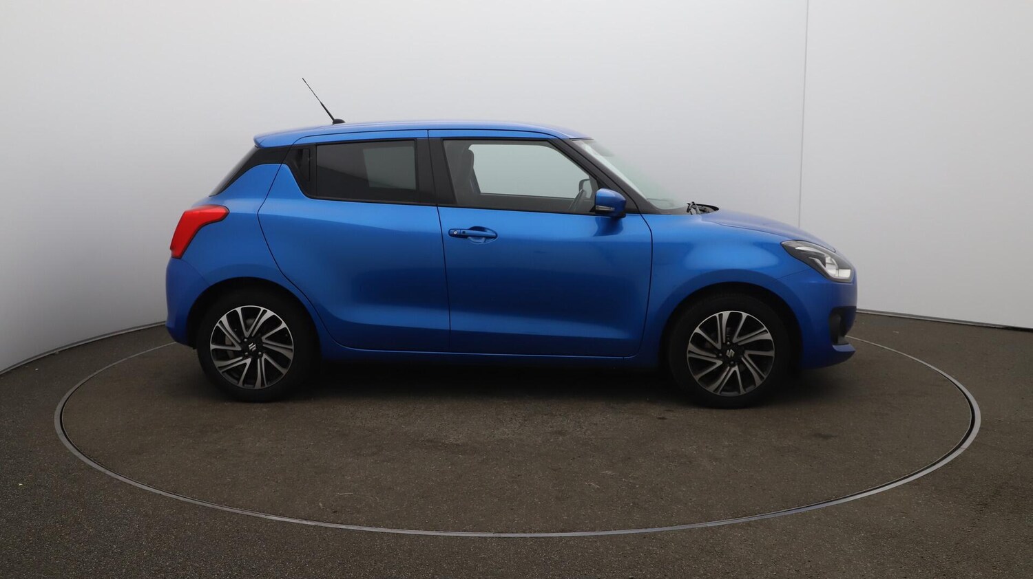 Used Suzuki Swift 2022 for sale - 75915725: Photo 48