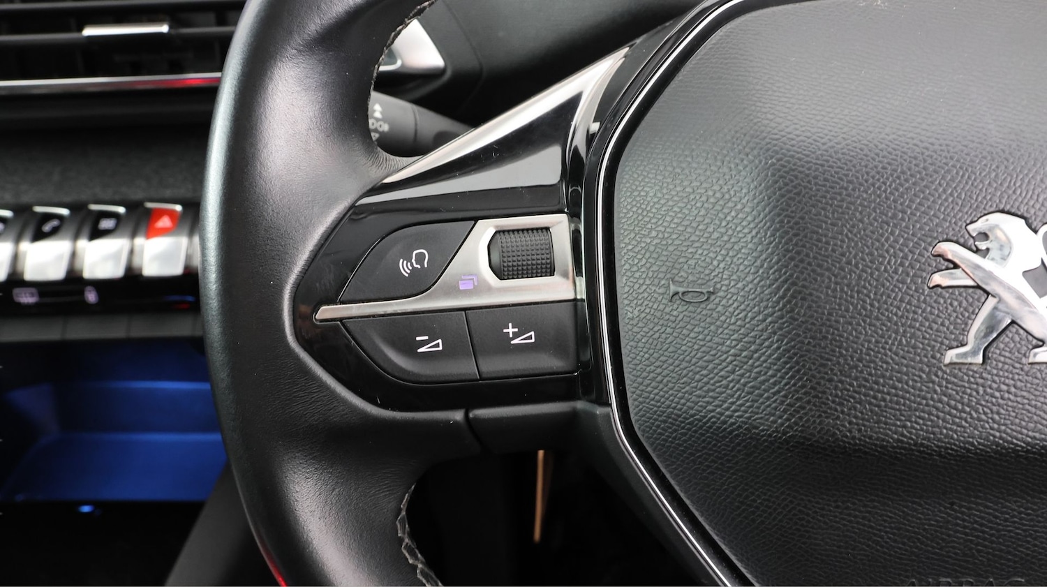 Used Peugeot 3008 2019 for sale - 77393781: Photo 21