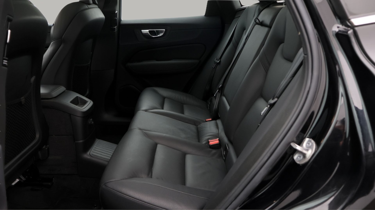 Used Volvo XC60 2023 for sale - 77516615: Photo 16