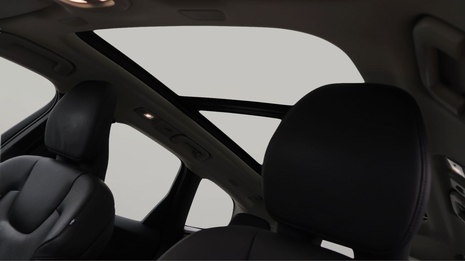 Used Volvo XC60 2023 for sale - 77516615: Photo 24