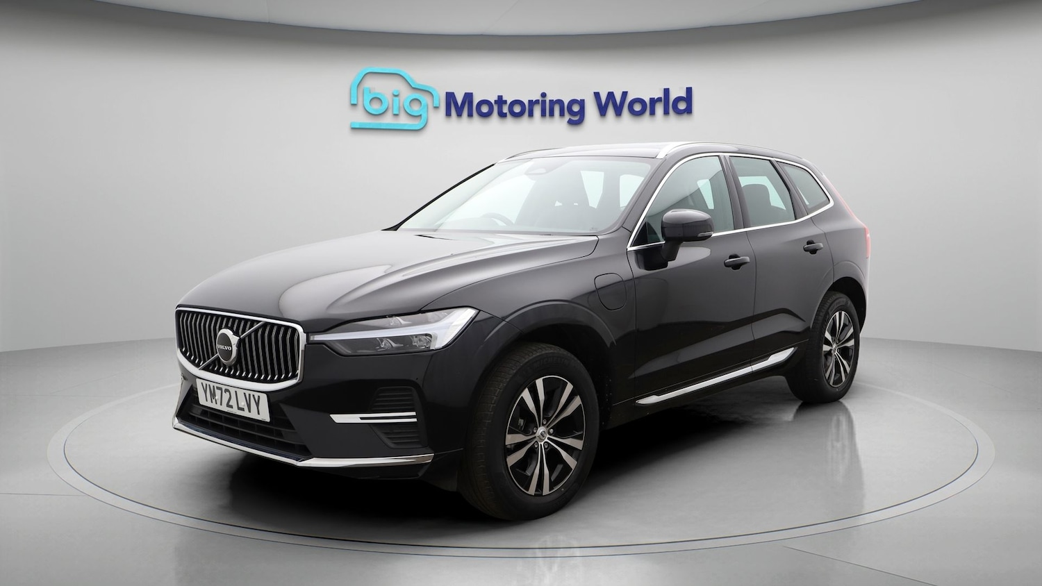 Used Volvo XC60 2023 for sale - 77516615: Photo 3