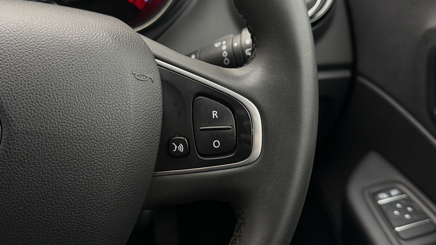 Used Renault Captur 2019 for sale - 77932491: Photo 22