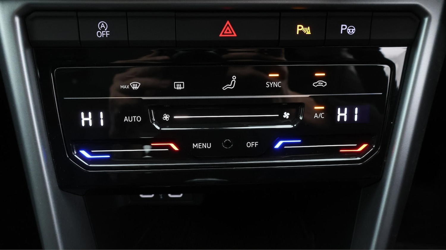 Used Volkswagen T-Roc 2023 for sale - 76431827: Photo 12