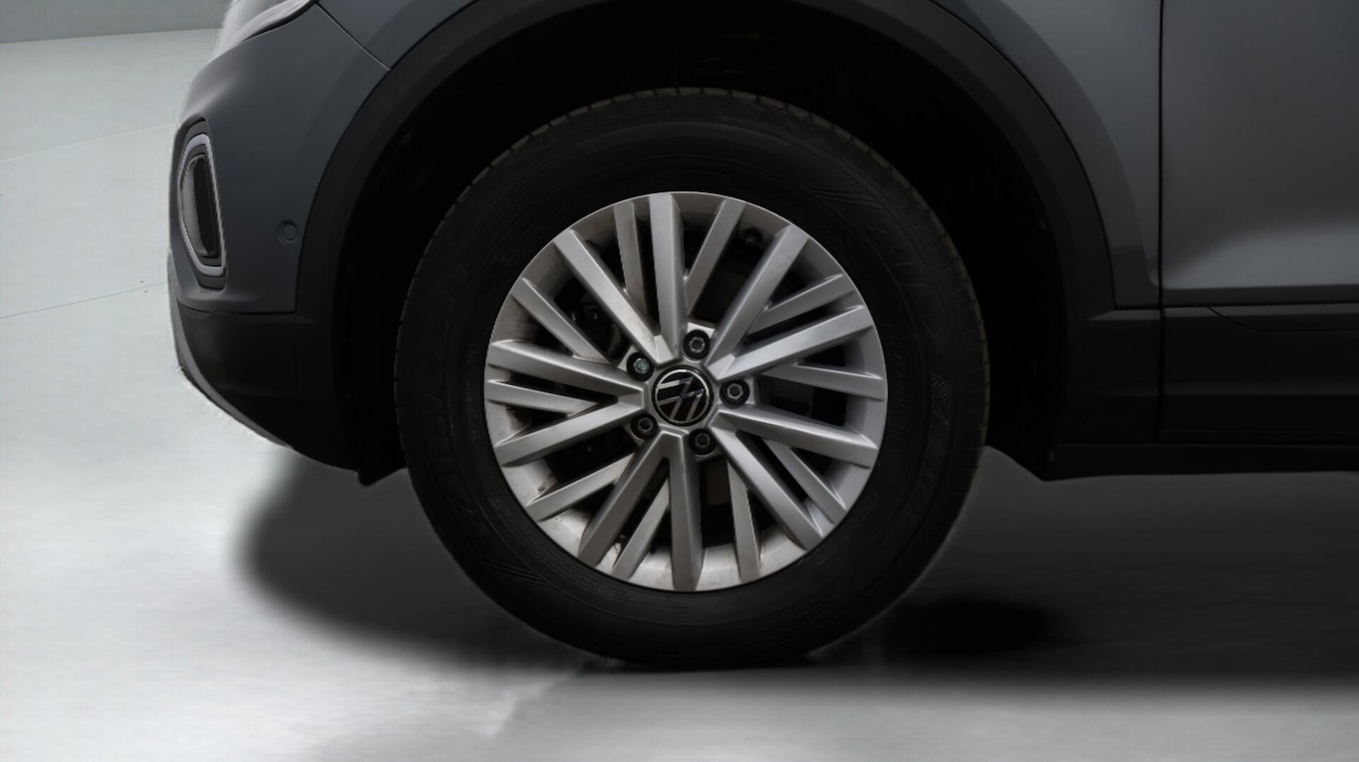 Used Volkswagen T-Roc 2023 for sale - 76431827: Photo 18