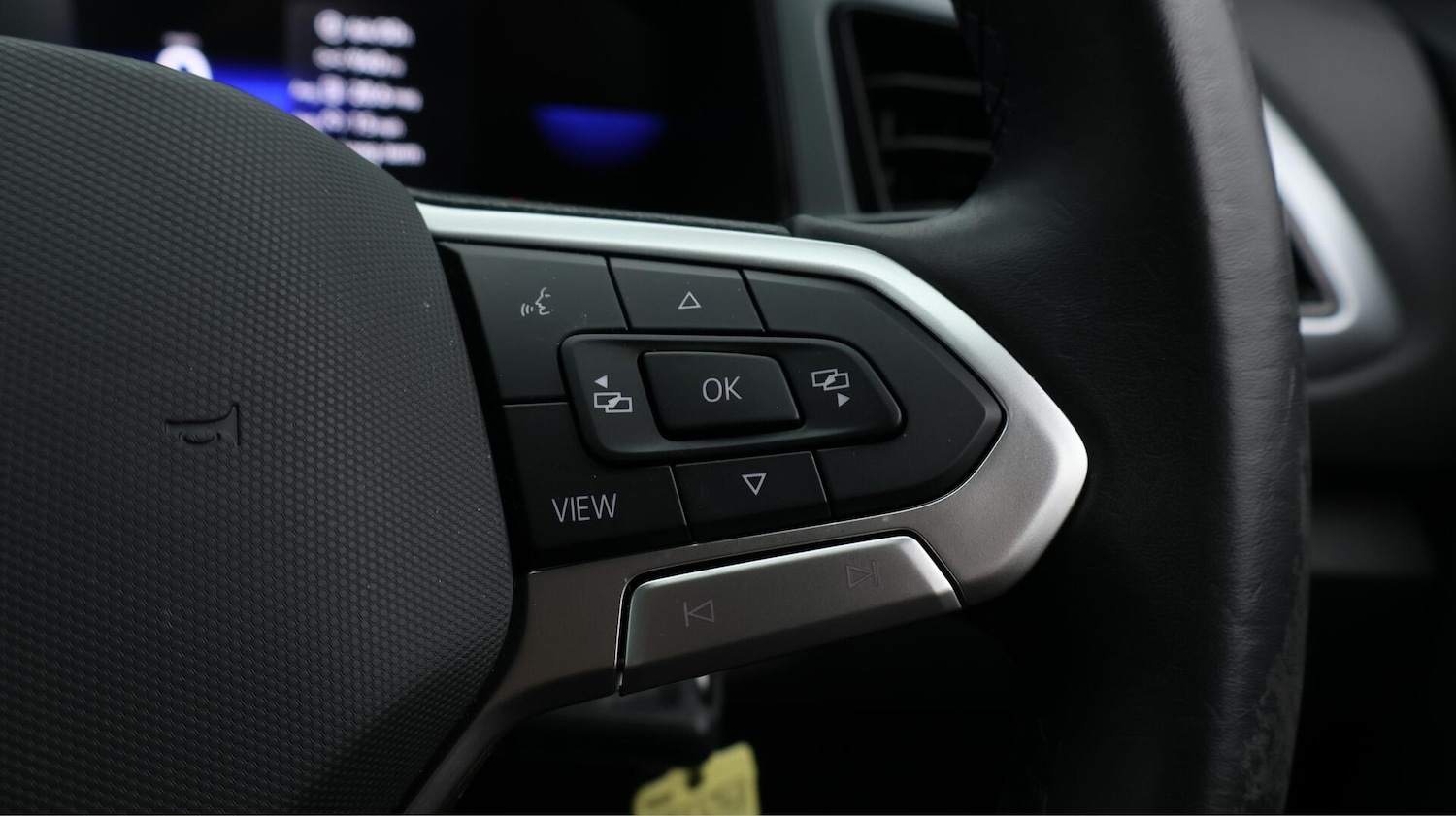 Used Volkswagen T-Roc 2023 for sale - 76431827: Photo 25