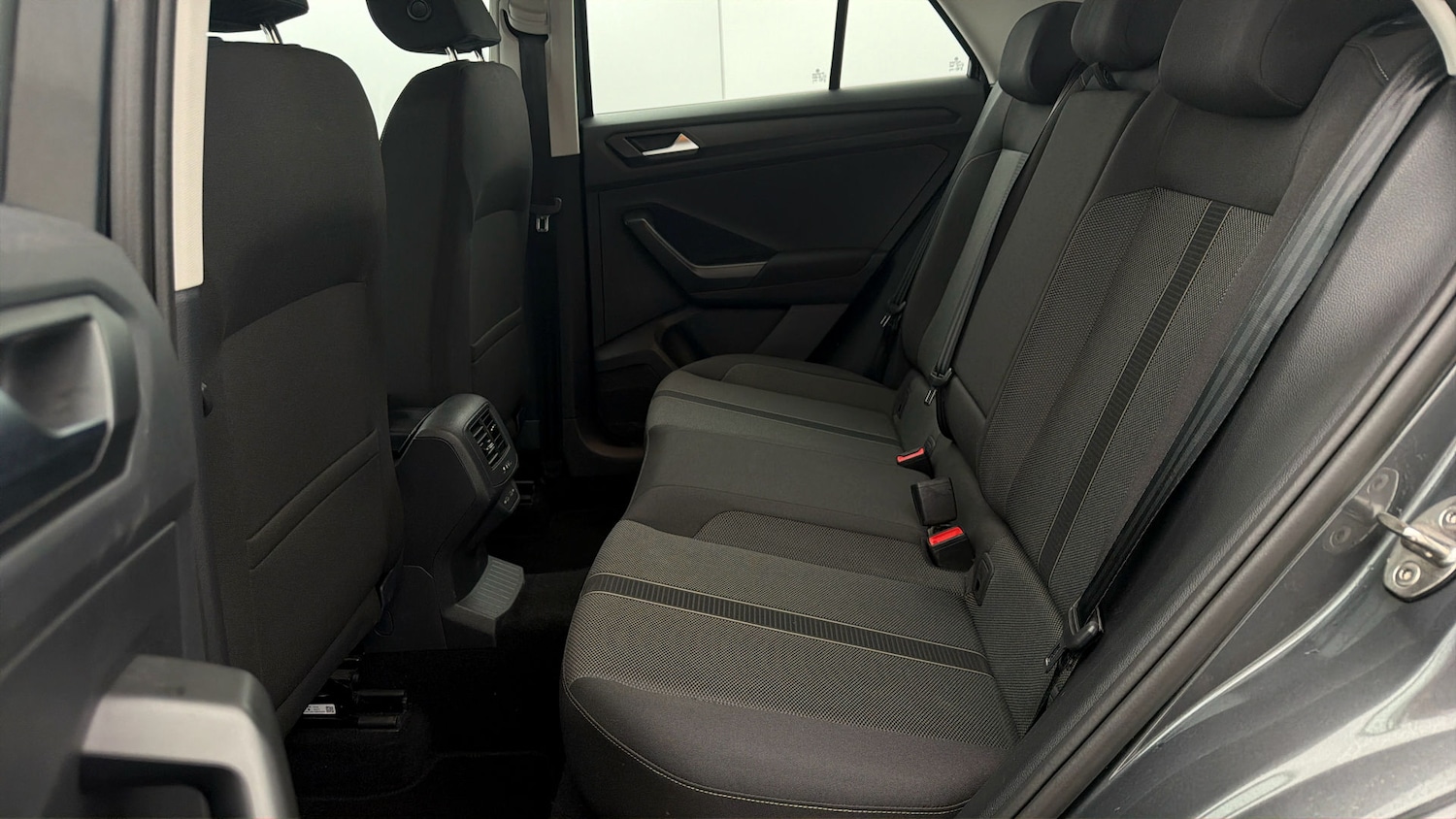 Used Volkswagen T-Roc 2023 for sale - 78052626: Photo 15