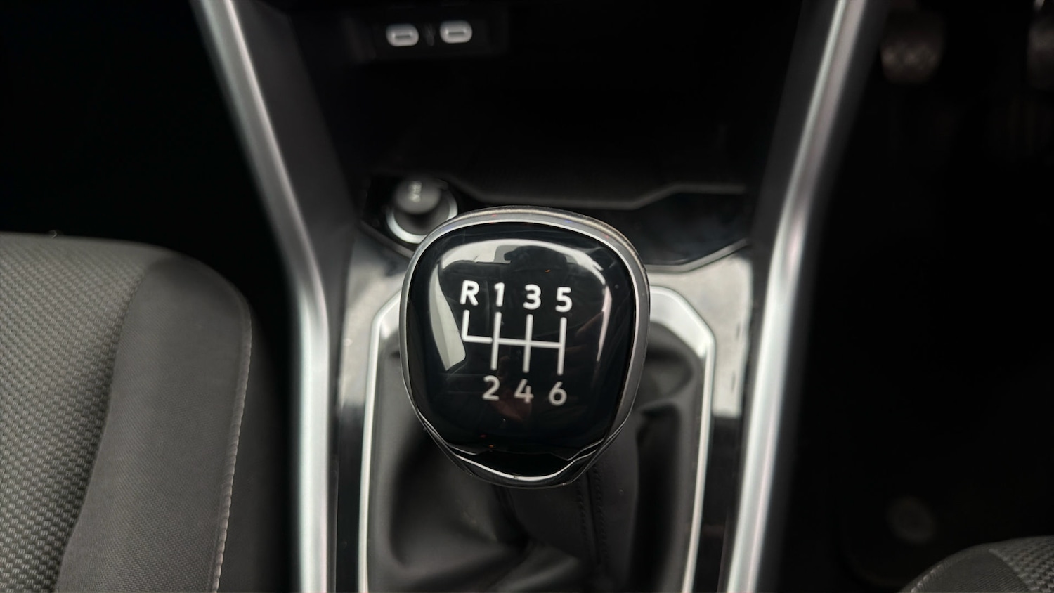 Used Volkswagen T-Roc 2023 for sale - 78052626: Photo 25