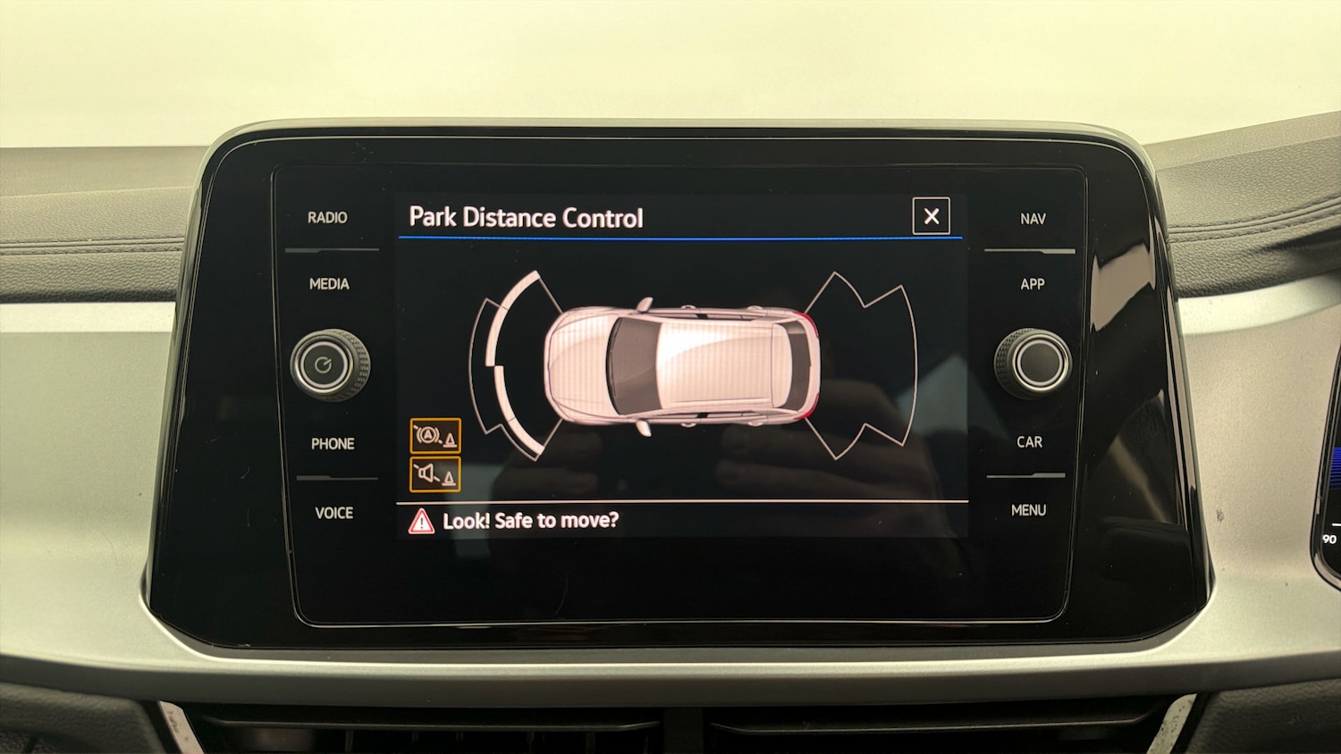 Used Volkswagen T-Roc 2023 for sale - 78052626: Photo 27