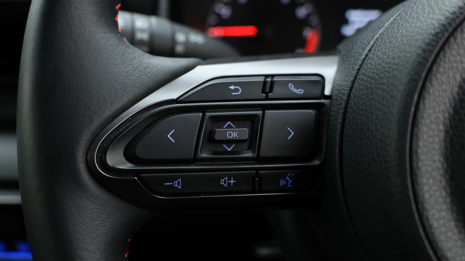 Used Toyota Yaris 2021 for sale - 76226734: Photo 22