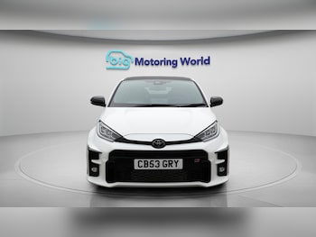 Used Toyota Yaris 2021 for sale - 76226734: Photo 2