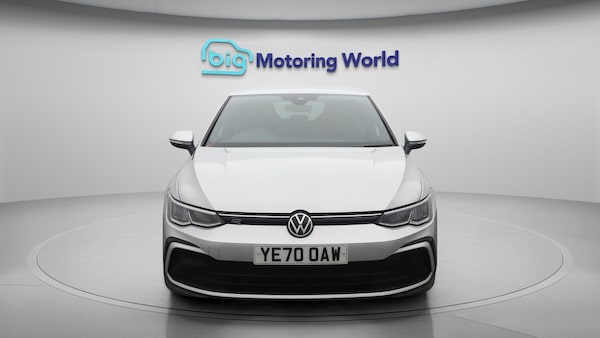 Used Volkswagen Golf 2020 for sale - 76189630: Photo 2