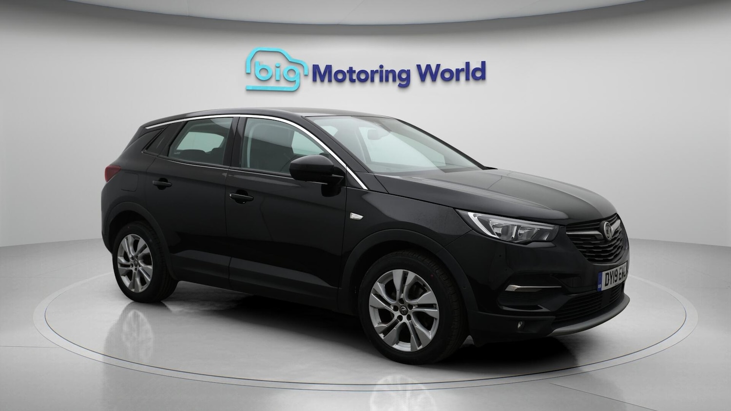 Used Vauxhall Grandland X 2019 for sale - 76432149: Photo 2