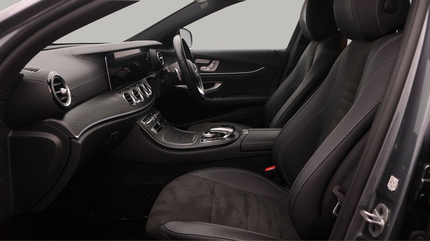 Used Mercedes-Benz E Class 2019 for sale - 77759235: Photo 14