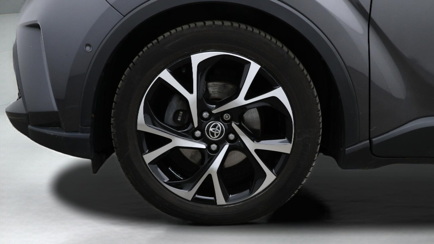 Used Toyota C-HR for sale - 76727808: Photo 18