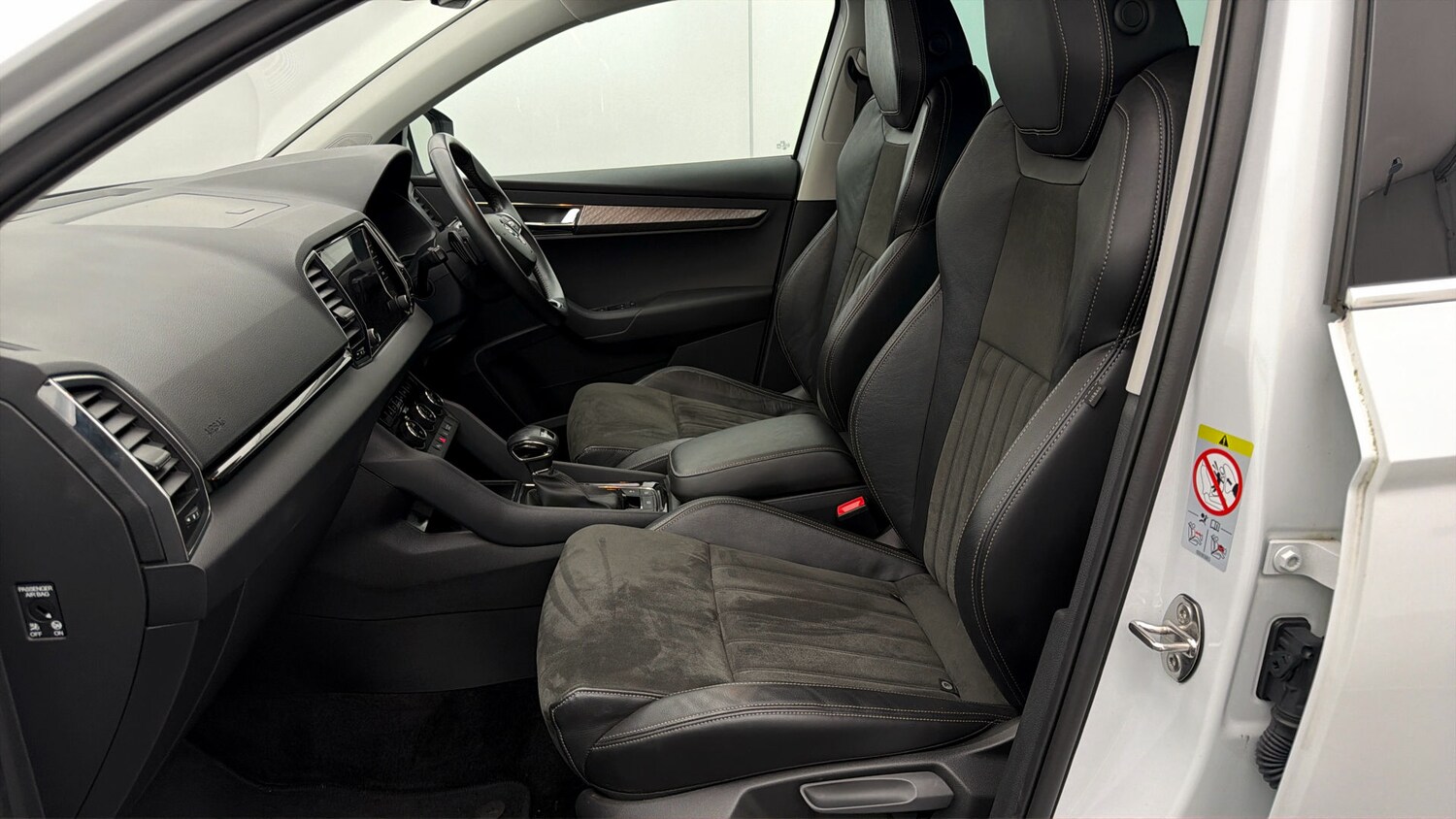 Used Skoda Karoq 2023 for sale - 78197899: Photo 13