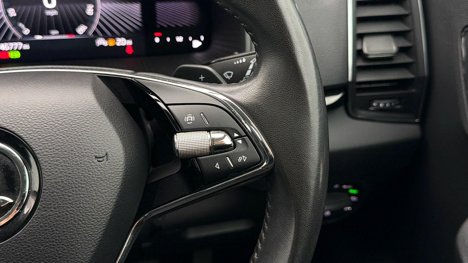 Used Skoda Karoq 2023 for sale - 78197899: Photo 24