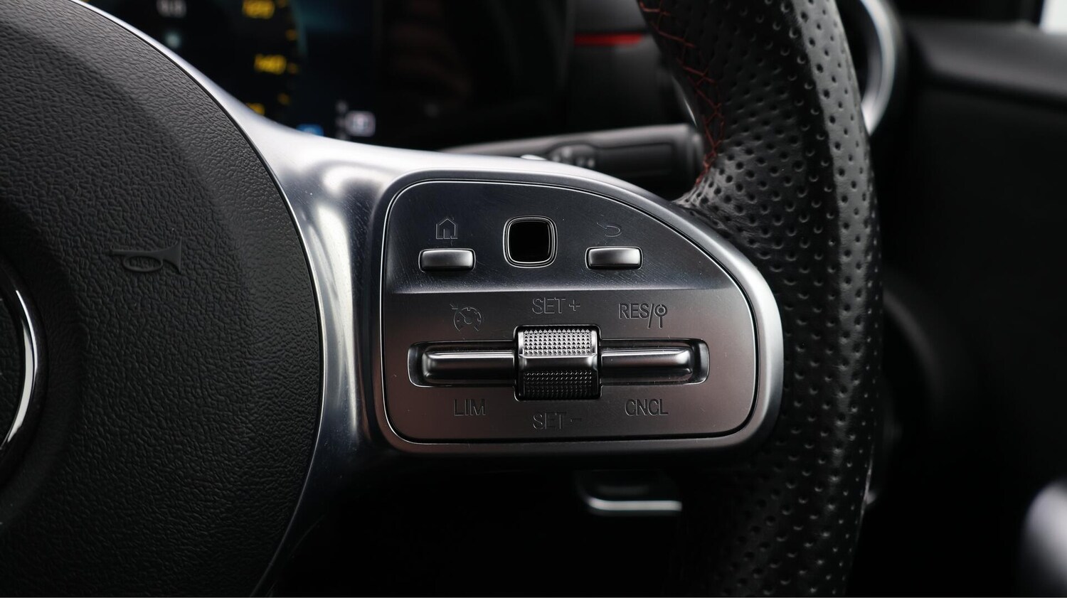 Used Mercedes-Benz A-Class 2019 for sale - 76657980: Photo 26