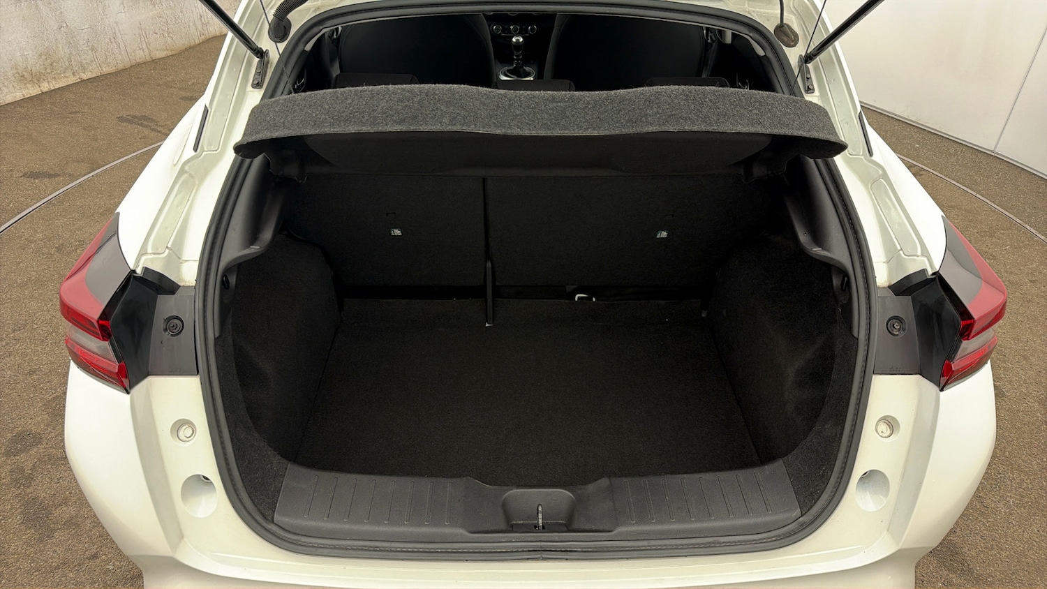 Used Nissan Juke 2023 for sale - 78052632: Photo 16