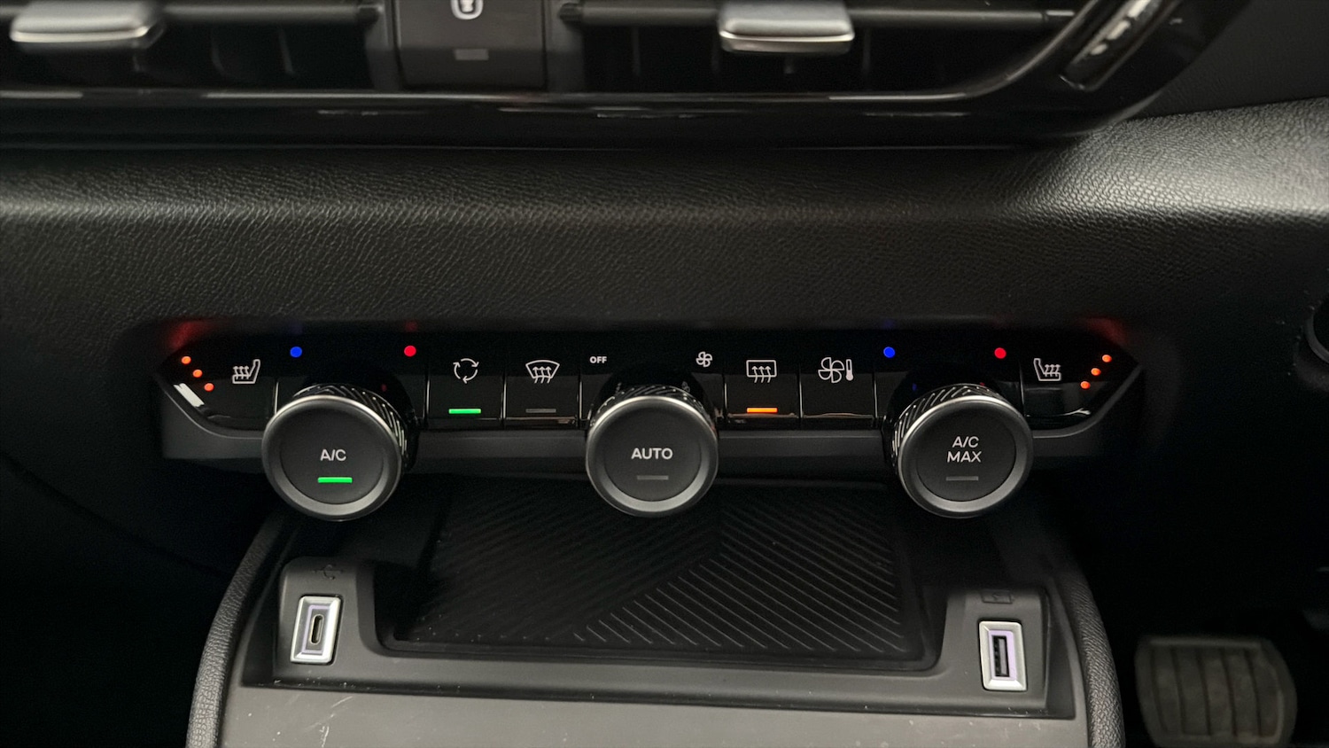 Used Citroen C4 2023 for sale - 77952218: Photo 11