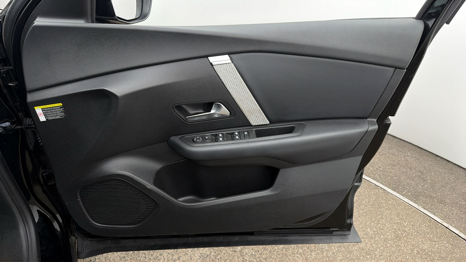 Used Citroen C4 2023 for sale - 77952218: Photo 14