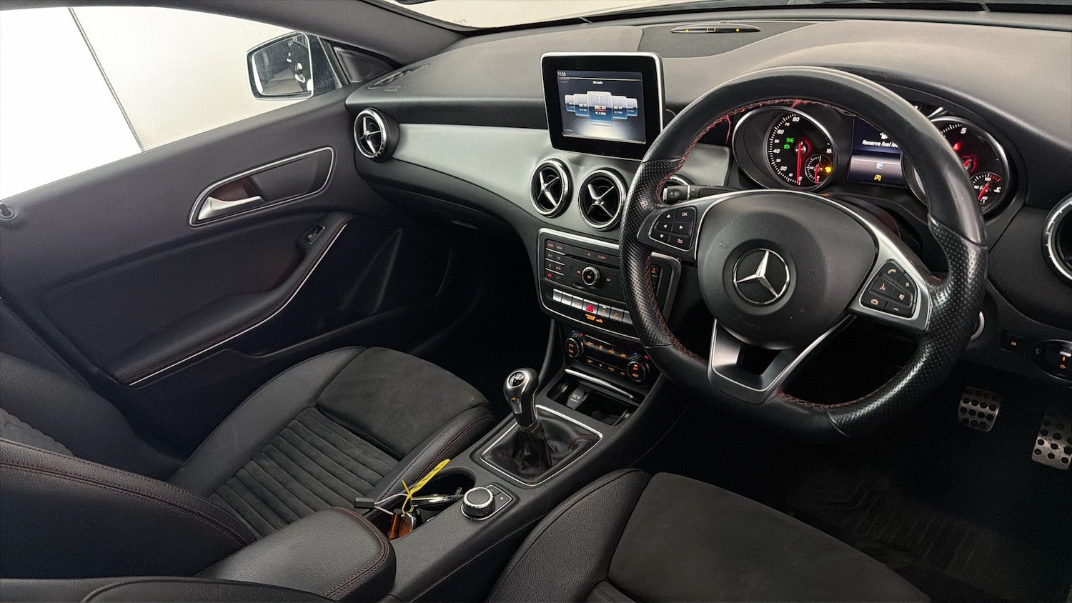 Used Mercedes-Benz CLA 2018 for sale - 77730820: Photo 9