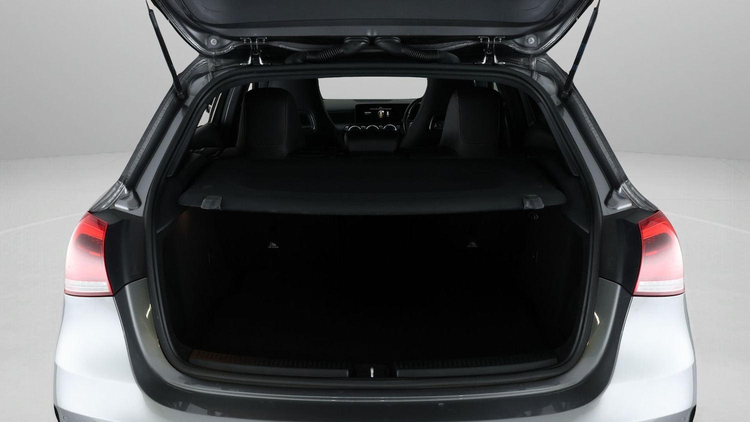 Used Mercedes-Benz A-Class 2018 for sale - 77461597: Photo 17