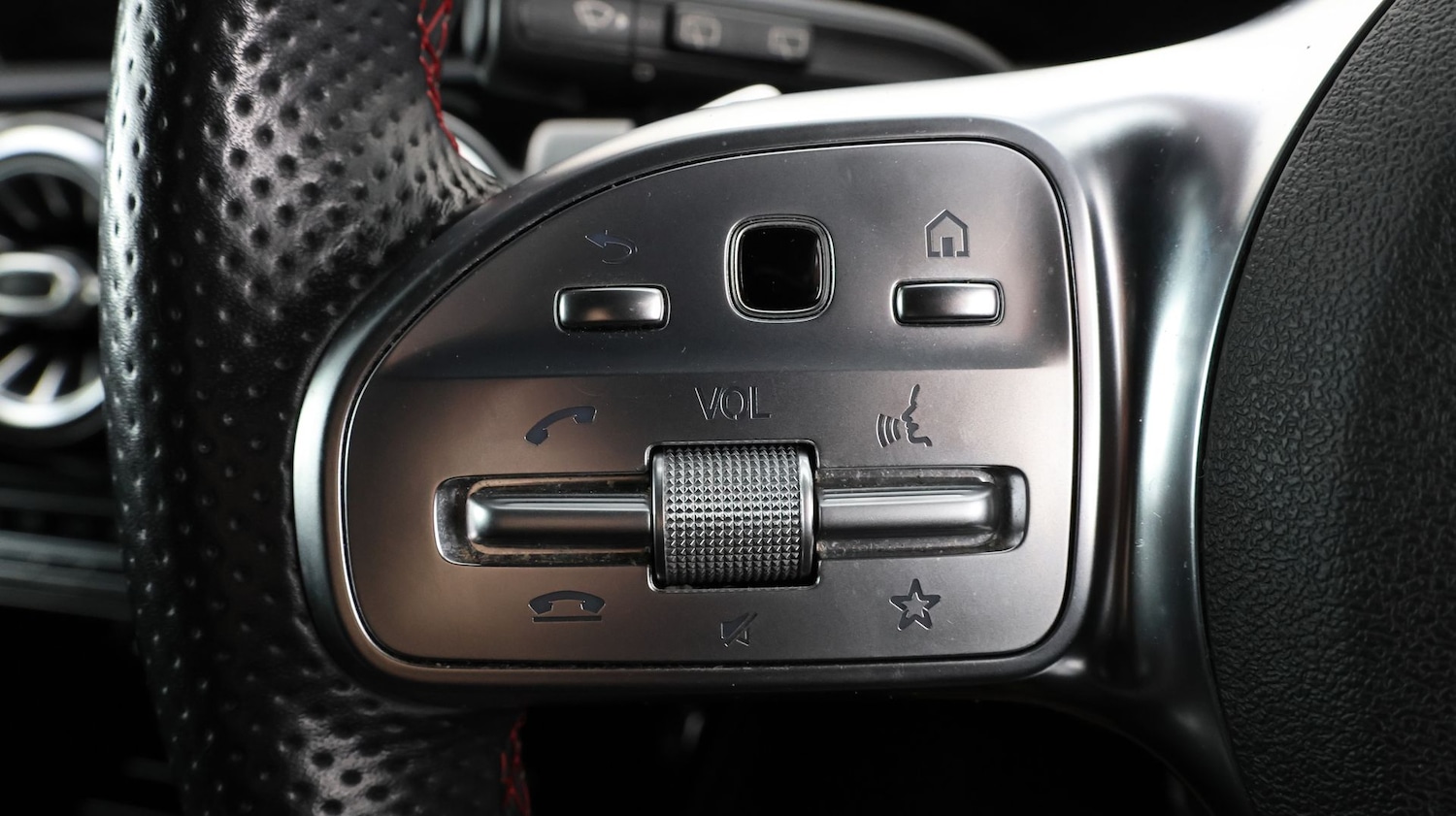 Used Mercedes-Benz A-Class 2018 for sale - 77461597: Photo 23