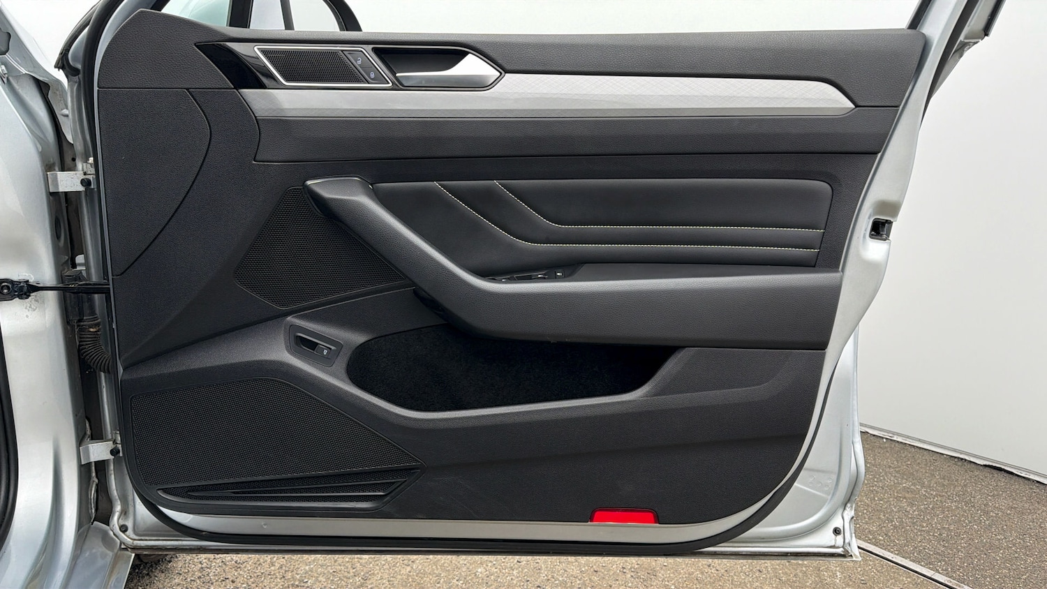 Used Volkswagen Passat 2023 for sale - 78111866: Photo 14