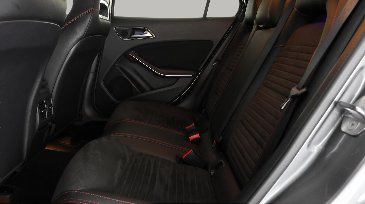 Used Mercedes-Benz GLA 2018 for sale - 76634210: Photo 16